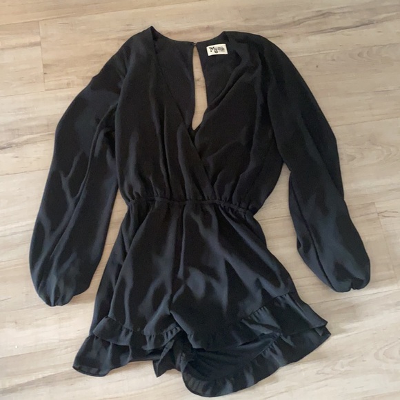 Long Sleeve Ruffle Romper - Picture 2 of 4